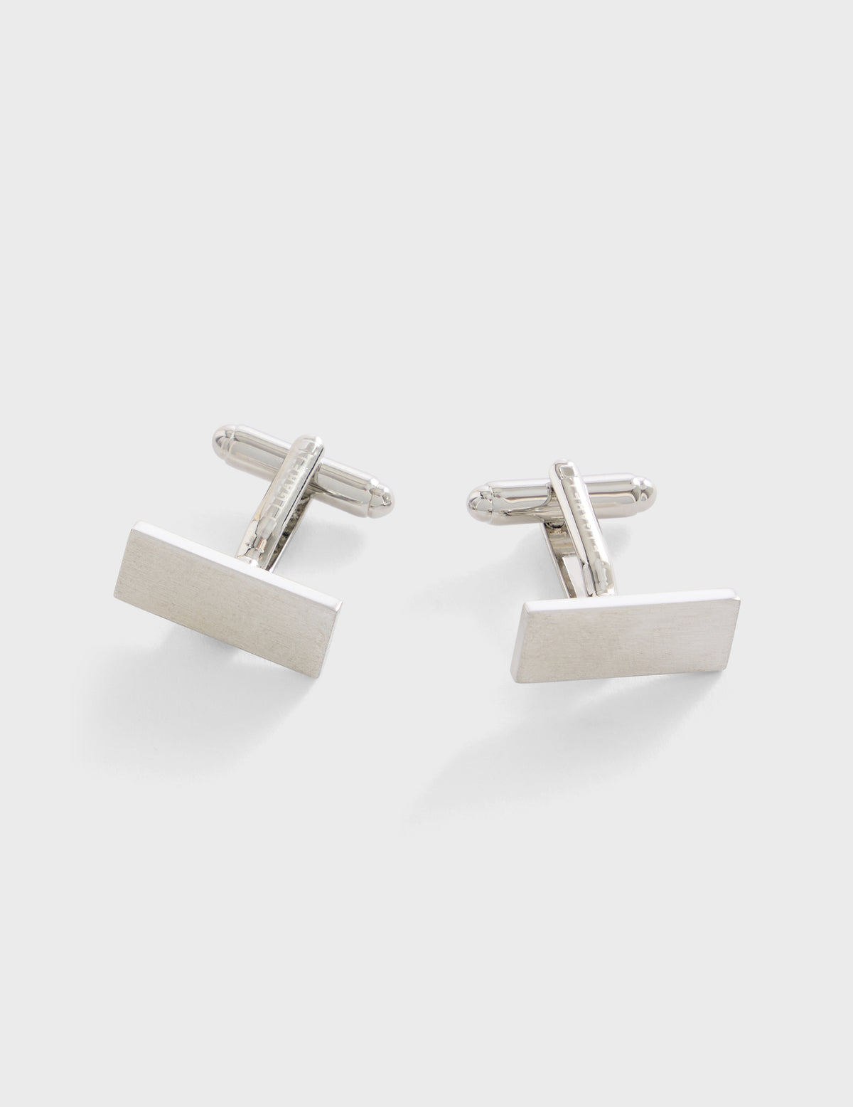 Boutons de manchette argent brossé