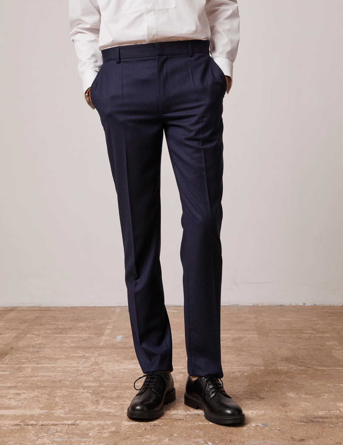 Pantalon de costume Greyson en toile de laine marine