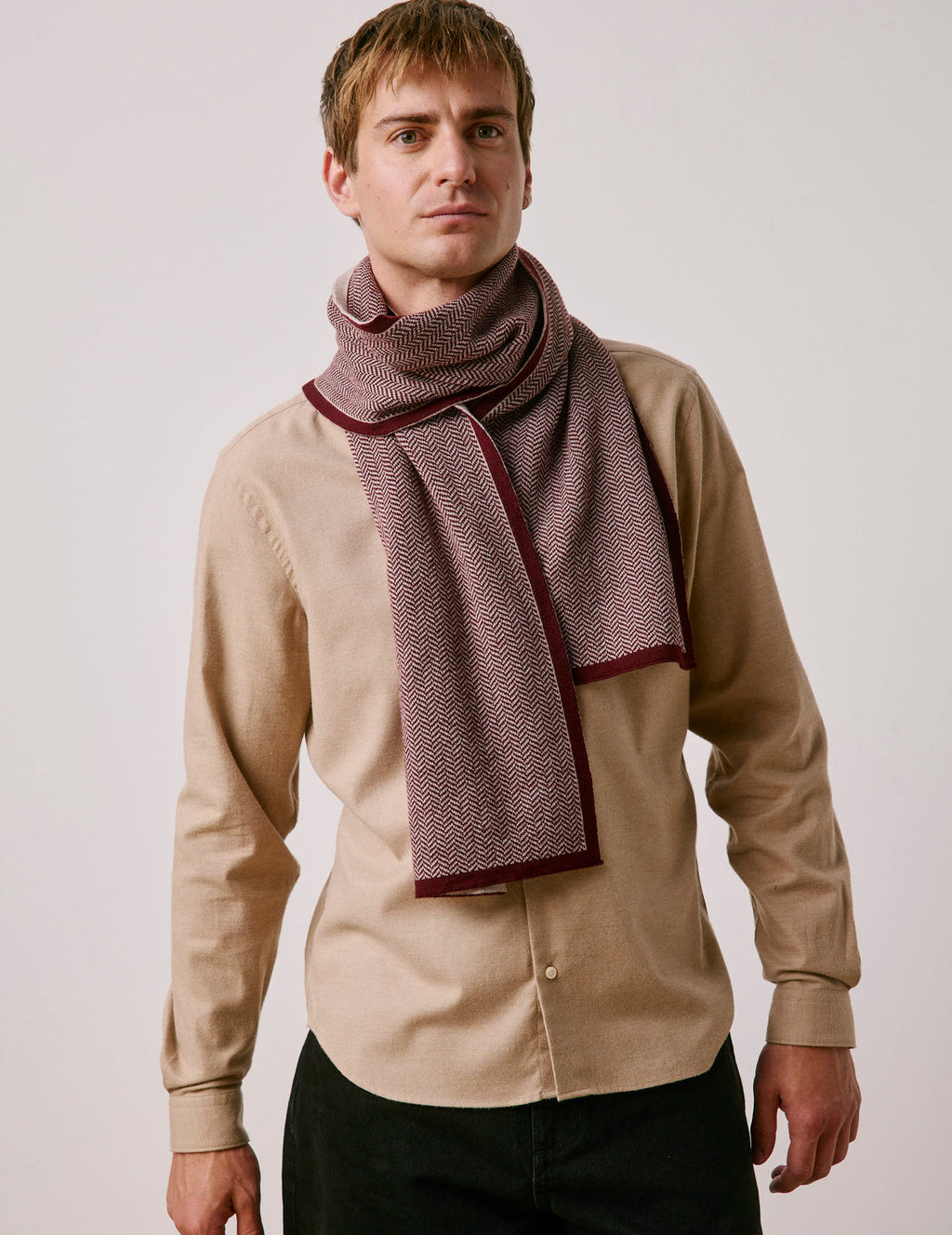 Echarpe en laine bordeaux