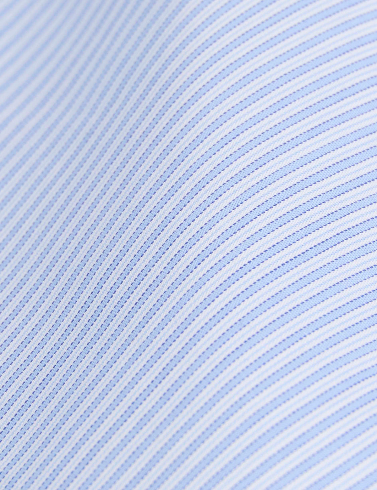 Chemise semi-ajustée rayée bleu clair