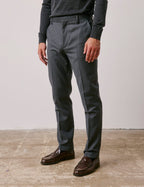 Pantalon de costume Greyson en laine vierge grise